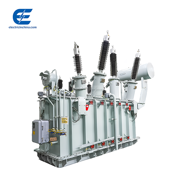 Oil immersed transformer for power distribution